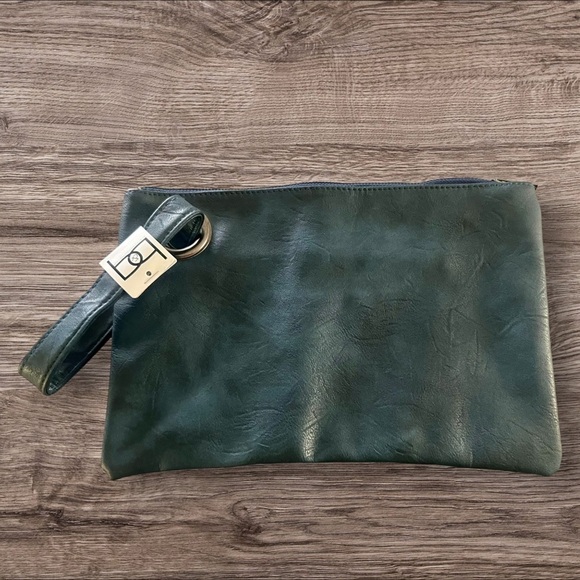 Blayke and Quinn Handbags - Blayke And Quinn Wristlet/Pouch